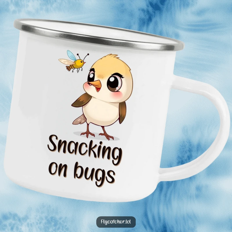 Funny camping mug features a small bird with large eyes playfully snapping its beak at a flying insect.